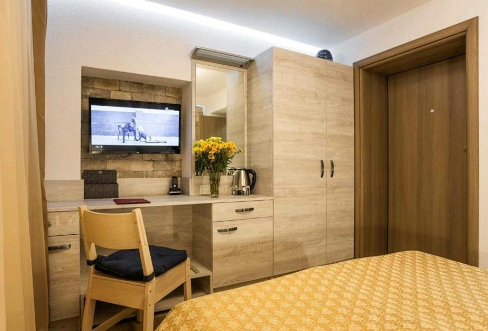 Orange Villa Тирана Екстер'єр фото